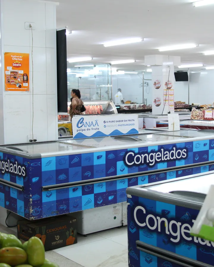 Ilhas de congelados do Kumamoto com sinalização azul